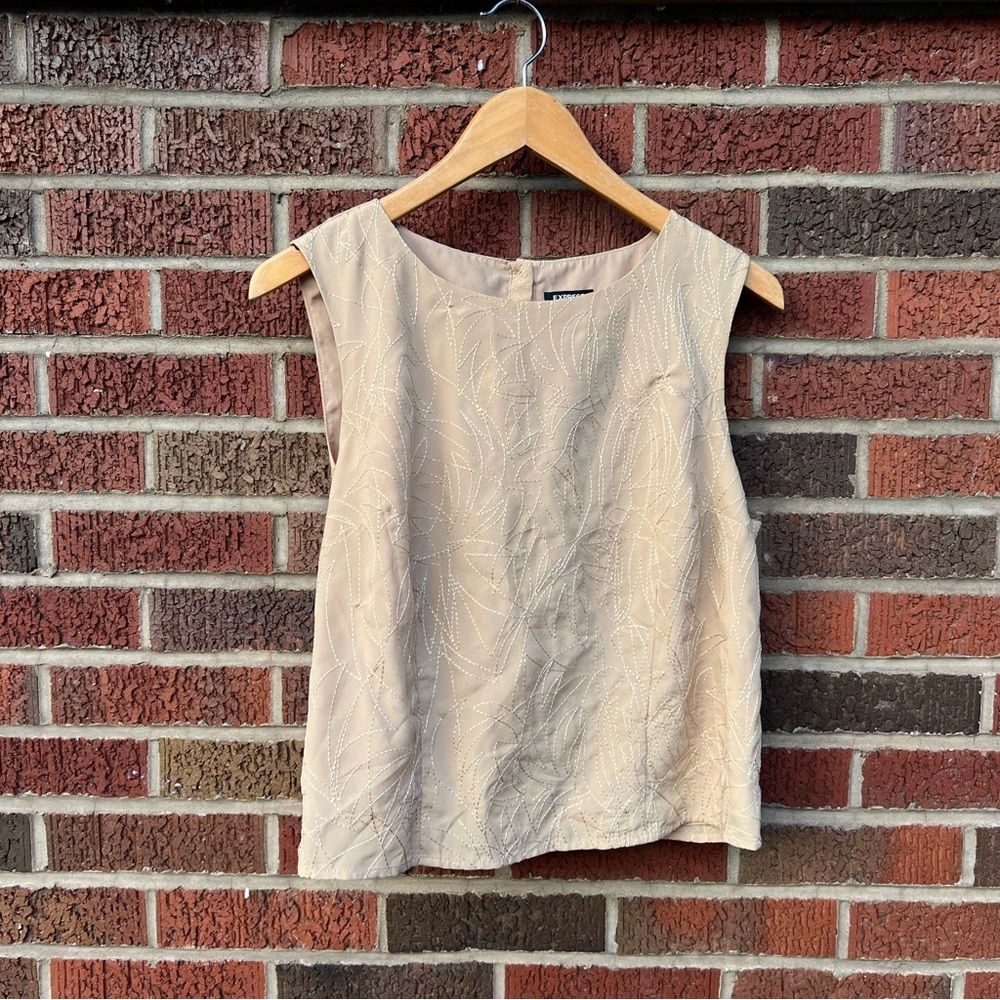 Express Tan Cream Embroidered Front Buttoned Back Sleeveless Boxy Fit Tank Top - Picture 1 of 5